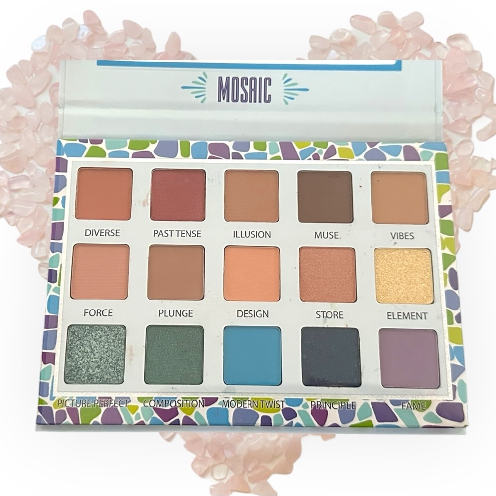 ✨ Brand New Makeup Bundle – Full Size + Minis ✨ - Picture 2 of 9